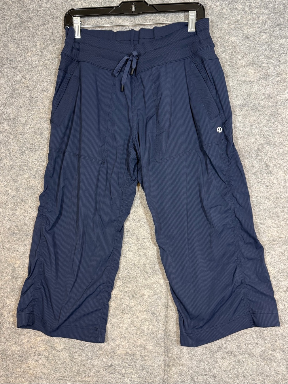 Lululemon Athletica Capri Dance Studio Blue Athletic Drawstring Shorts Outdoor